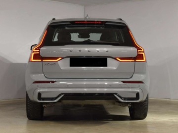 Volvo XC60 II 2026 VOLVO XC60 B5 AWD Plus Dark Suv 2.0 (250KM) 2026, zdjęcie 2