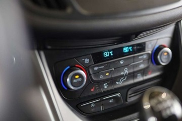 Ford Kuga II SUV Facelifting 1.5 EcoBoost 120KM 2018 Ford Kuga 1.5 EcoBoost FWD Trend ASS GPF 1.5 Benzyna 120KM, zdjęcie 24