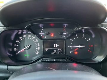 Citroen C3 III Hatchback Facelifting 1.2 PureTech 83KM 2022 Citroen C3 1.2 benzyna 83 KM 7477 km zarej w PL zadbany mozliwa zamia, zdjęcie 12