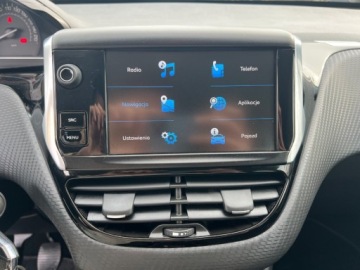 Peugeot 2008 I SUV Facelifting 1.2 PureTech 130KM 2017 Peugeot 2008 Style Nawigacja Klimatyzacja Parktronic El.szyby El.Lusterka, zdjęcie 11