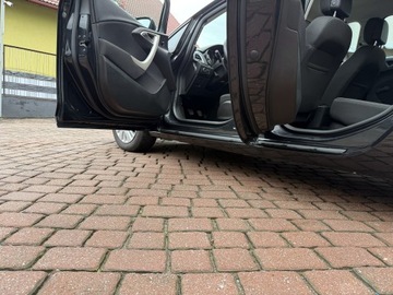 Opel Astra J Hatchback 5d 1.4 Twinport ECOTEC 100KM 2012 Opel Astra TYLKO125tyśkm SELECTION 2012 Klima 5D ZADBANA 1.4 Zwykła Benzyna, zdjęcie 11