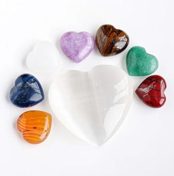 СЕРДЦА ИЗ ДРАГОЦЕННЫХ КАМНЕЙ ХРУСТАЛЬНЫЕ СЕРДЦА ПОДАРОК