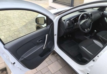 Dacia Sandero II Hatchback 5d 1.5 dCi 90KM 2014 Dacia Sandero Dacia Sandero 1.5 dCi Laureate 1.5 Diesel 90KM, zdjęcie 16