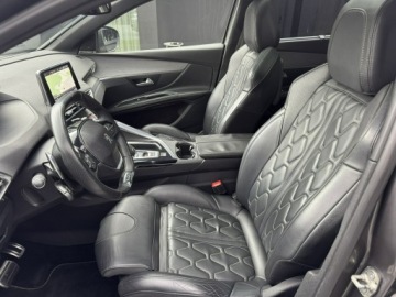 Peugeot 5008 II Crossover 2.0 BlueHDI 180KM 2018 Peugeot 5008 2.0 Blue-HDI 180KM GT Full Led Kamera, zdjęcie 29
