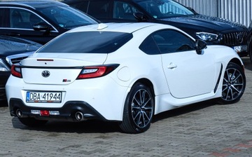Toyota GR86 2.4 Boxer 234KM 2023 Toyota GR86 8000 km 2,4 aut Biała PERŁA ACC Keyles Full-Led Kamera IDEALNA, zdjęcie 35