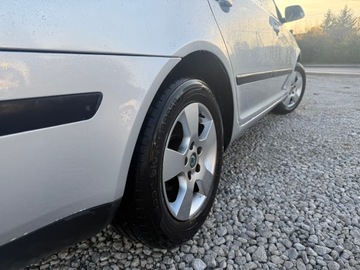 Skoda Octavia II 2009 SKODA OCTAVIA 1.6 Mpi Klimatronik Podgrzewane przednie i tylnie siedze, zdjęcie 20