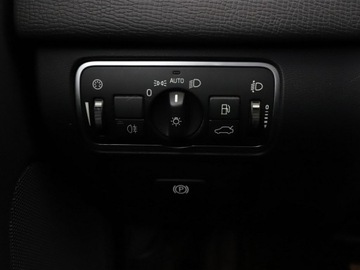 Volvo XC60 I SUV Facelifting 2.0 D3 DRIVE-E 150KM 2015 Volvo XC 60 Ocean Race automat skóra navi kamera, zdjęcie 29