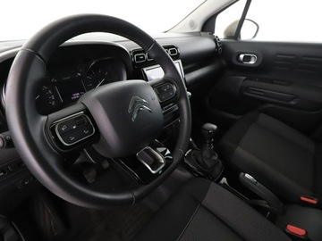 Citroen C3 Aircross  I Crossover Facelifting 1.2 PureTech 110KM 2022 Citroen C3 Aircross PDC hak klima auto tempomat, zdjęcie 13