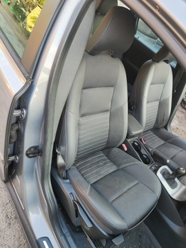 FOTEL PRAWY PASAŻERA PRZÓD 2004-2012 VOLVO S40 II V50
