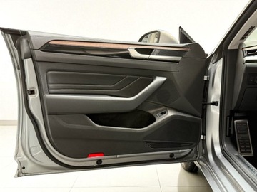 Volkswagen Arteon Fastback Facelifting 2.0 TSI 190KM 2023 Volkswagen Arteon Elegance 2.0 TSI 190 KM DSG, zdjęcie 13