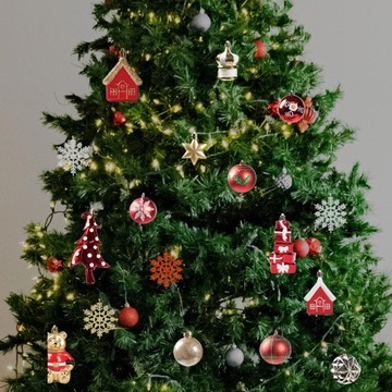 70x Набор елочных игрушек в форме шаров. Небьющиеся украшения.