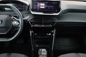 Peugeot 2008 II SUV Facelifting 1.2 PureTech 130KM 2024 Peugeot 2008 1.2 PureTech, Salon Polska, zdjęcie 11