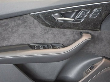Audi Q7 II SUV Facelifting  3.0 50 TDI 286KM 2025 AUDI Q7 50 TDI quattro S Line Suv 3.0 (286KM) 2025, zdjęcie 14