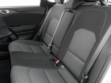 Kia Ceed III Kombi Facelifting 1.5 T-GDI 160KM 2022 Kia Cee'd GD4E164#1.5 T-GDI M 2 stref klima K.cof, zdjęcie 26