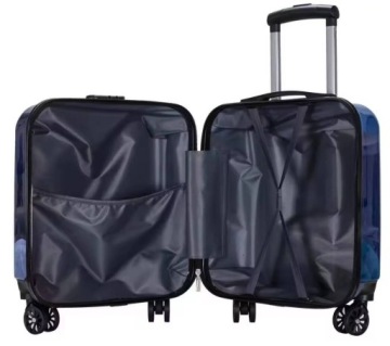 КОСМОНАВТ 3D ПЛАНЕТА ДЕТСКИЙ ЧЕМОДАН CYFR 4 WHEELS TRAVEL