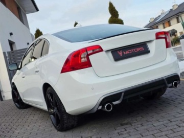 Volvo S60 II Sedan 2.0 D3 163KM 2012 Volvo S60 ___R-Design___2.0 D4 163KM___Bi-Xenon Skora Navi Alu18 Black___, zdjęcie 27
