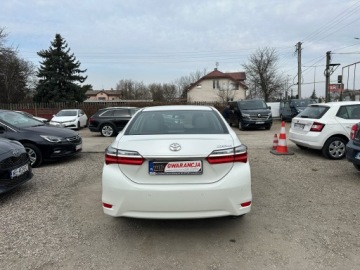 Toyota Corolla XI Sedan Facelifting 1,6 Valvematic 132KM 2017 Toyota Corolla Lift/1.6132KM/Biała perła/Kamera, zdjęcie 9