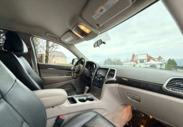 Jeep Grand Cherokee IV Terenowy Facelifting 3.6 V6 286KM 2011 Jeep Grand Cherokee Jeep Grand Cherokee 3.6 V6 Laredo 3.6 BenzynaLPG 286KM, zdjęcie 24