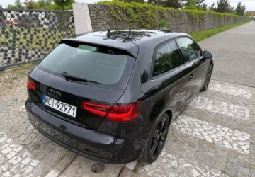 Audi A3 8V Hatchback 3d 2.0 TDI 150KM 2013 Audi A3 3-drzwiowe Audi A3 3-drzwiowe 2.0 TDI S tronic S line Sportpaket, zdjęcie 11