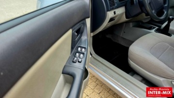 Kia Cerato Sedan 1.6 i 16V 105KM 2005 Kia Cerato Zarejestrowany Super stan 1.6 BenzynaLPG 105KM, zdjęcie 12