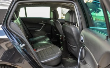 Opel Insignia I Sports Tourer 2.0 CDTI ECOTEC 160KM 2010 Opel Insignia 2,0CDTI (160KM) Automat Skory 2.0 Diesel 160KM, zdjęcie 11