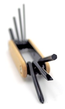 NARZĘDZIE WIELOFUNKCYJNE multitool + GRAWER