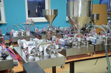 DOZOWNICA TŁOKOWA 50-500ML, 4 NALEWAKI, PÓŁAUTOMAT