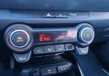 Kia Stonic I Crossover Facelifting 1.2 DPI 84KM 2022 Kia Stonic 1.2 Benzyna 84KM, zdjęcie 27