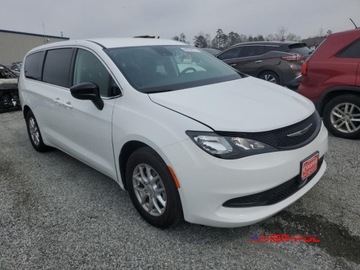 Chrysler Voyager V 2024 Chrysler Voyager 2024 r., 3,6L LX 3.6 Benzyna 287KM, zdjęcie 2