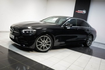 Mercedes Klasa E W213 Limuzyna Facelifting 2.0 E220d 194KM 2021 Mercedes E 220 *4Matic*AMG Line*Salon Polska*I, zdjęcie 1