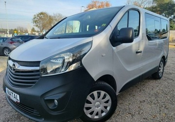 Opel Vivaro B Kombi Extra Long H1 2,9t 1.6 BiTurbo 125KM 2017 Opel Vivaro Tylko 162.000km 9 osob Super stanModel 2018 1.6 Diesel