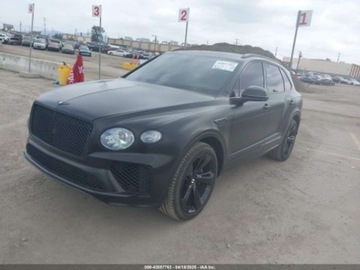 Bentley Bentayga 2021 Bentley Bentayga V8 2021 4.0l, zdjęcie 1