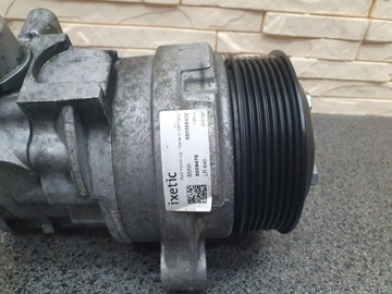 BMW F15 F16 F85 F86 4,4 50I ČERPADLO SERVA