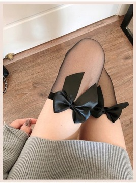 ГЛАДКИЕ, сексуальные самонесущие чулки с бантиками.