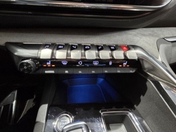 Peugeot 5008 II Crossover Facelifting 1.2 PureTech 130KM 2022 Peugeot 5008 1.2 PureTech GT EAT8 7os. Gwrancja Dealer 1.2 Benzyna 130KM, zdjęcie 23