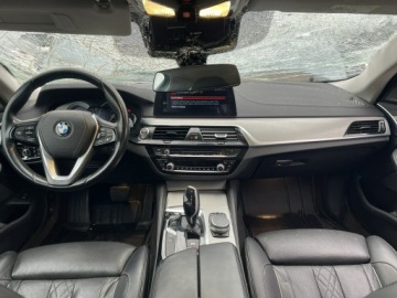 BMW Seria 5 G30-G31 Touring 540i 340KM 2017 BMW 540 Luxury Line Xdrive Skóra Kamery360 Harman, zdjęcie 6