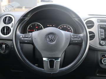 Volkswagen Tiguan I SUV Facelifting 2.0 TDI CR DPF BlueMotion 140KM 2015 VW Tiguan 2.0 TDI, Navi, Klima, Klimatronic, zdjęcie 14