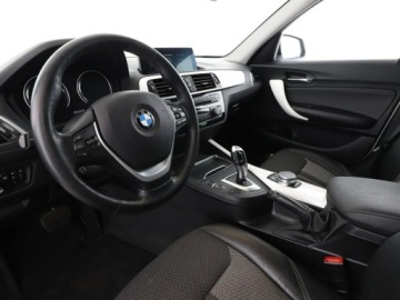 BMW Seria 1 F40 2019 BMW 118 2.0d Automat Urban Line Navi Tempomat, zdjęcie 13