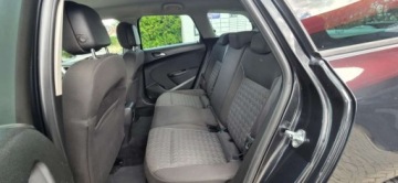 Opel Astra J Sports Tourer Facelifting 1.4 Turbo ECOTEC 140KM 2013 Opel Astra 1,4 TURBO 140KM Led Super Stan Oplaty 1.4 Benzyna 140KM, zdjęcie 32