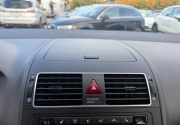 Volkswagen Touran II 1.6 TDI 105KM 2015 Volkswagen Touran VW Touran 1.6 Diesel 105KM, zdjęcie 13