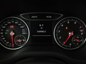 Mercedes Klasa B W246 Sports Tourer 180 BlueEFFICIENCY 122KM 2015 Mercedes B 180 navi czujniki parkowania, zdjęcie 21