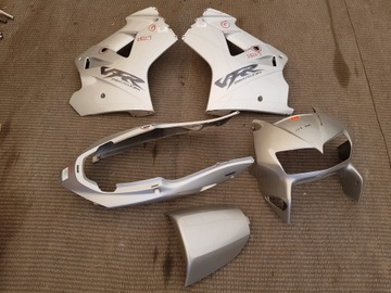 Обтекатель левая боковая крышка Honda VFR 800 RC46 98-01 боковая 1998-2001 RC46 правая