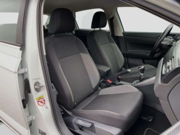 Volkswagen Polo VI Hatchback 5d Facelifting 1.0 MPI 80KM 2022 Volkswagen Polo 1.0MPI 80KM Life SerwisASO Led Virtual App-Connect Clima F, zdjęcie 12