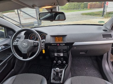 Opel Astra J Hatchback 5d 1.6 Twinport ECOTEC 115KM 2009 Opel Astra GTC 1.6B 220tys z Niemiec bezwypadkowa gwarancja zarejestrowana, zdjęcie 7
