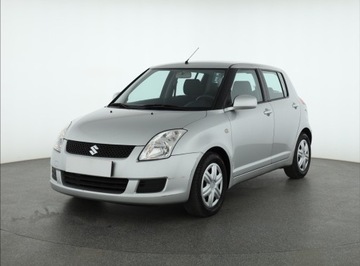 Suzuki Swift IV Hatchback 5d 1.3 92KM 2010 Suzuki Swift 1.3 i, Salon Polska, 1. Właściciel, zdjęcie 1