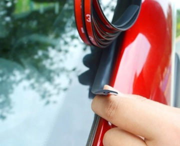 Уплотнитель заднего окна УНИВЕРСАЛЬНЫЙ С КЛЮЧОМ Лента 2м