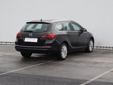 Opel Astra J Sports Tourer Facelifting 1.6 CDTI  136KM 2015 Opel Astra 1.6 CDTI, Salon Polska, Serwis ASO, zdjęcie 4