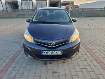 Toyota Yaris III Hatchback 5d Facelifting 1.33 Dual VVT-i 99KM 2014 TOYOTA YARIS (_P9_) 1.33 VVT-i (NSP90_) 99 KM, zdjęcie 4