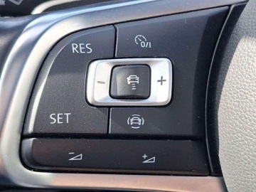 Volkswagen Tiguan II SUV 2.0 TSI 230KM 2018 Volkswagen Tiguan Highline Naped 4x4 automat 2.0 Benzyna 230KM, zdjęcie 16