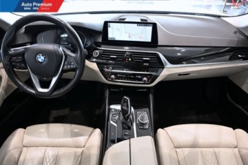 BMW Seria 5 G30-G31 Limuzyna 518d 150KM 2020 BMW Seria 5 518dFV23Adaptacyjne Reflektory LEDPrzyciemniane Szyby 2.0, zdjęcie 12